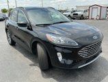 Used 2020 Ford Escape Titanium image 3