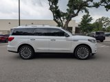 Used 2019 Lincoln Navigator Reserve image 2