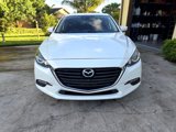 Used 2018 MAZDA MAZDA3 Touring image 2