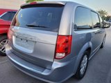 Used 2018 Dodge Grand Caravan SE w/ UConnect Hands-Free Group image 4