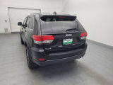 Used 2019 Jeep Grand Cherokee Laredo w/ 18" Wheel & 8.4" Radio Group image 6