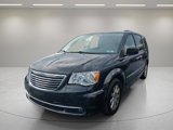 Used 2016 Chrysler Town & Country Touring w/ Driver Convenience Group image 4