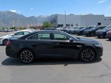 Used 2017 Ford Taurus Limited image 2