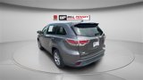 Used 2014 Toyota Highlander XLE image 3