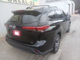 Used 2020 Toyota Highlander XLE image 3