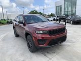New 2025 Jeep Grand Cherokee Altitude image 3