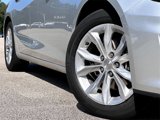 Used 2022 Chevrolet Malibu LT image 2