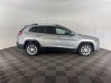 Used 2019 Jeep Cherokee Latitude w/ Cold Weather Group image 5