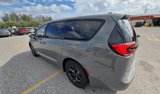 Used 2022 Chrysler Pacifica Limited w/ S Appearance Package image 6