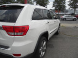 Used 2011 Jeep Grand Cherokee Limited image 3