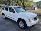 Used 2010 Jeep Grand Cherokee Laredo image 2