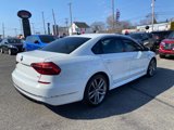 Used 2018 Volkswagen Passat 2.0T R-Line image 5