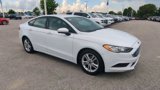 Used 2018 Ford Fusion SE w/ Fusion SE Technology Package image 2
