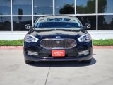 Used 2017 Kia K900 Premium image 2