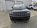 Used 2021 Jeep Grand Cherokee Laredo X image 2