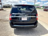 Used 2016 Chrysler Town & Country Touring image 6
