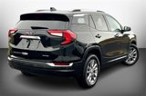 Used 2024 GMC Terrain SLT w/ Infotainment Package II image 2