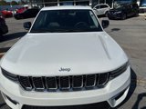 Used 2023 Jeep Grand Cherokee Limited image 2