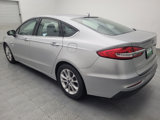 Used 2020 Ford Fusion SE image 5