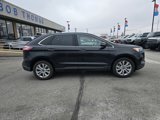 Used 2022 Ford Edge Titanium image 2