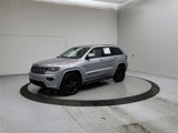 Used 2019 Jeep Grand Cherokee Altitude image 3