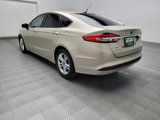 Used 2018 Ford Fusion SE w/ Fusion SE Technology Package image 5