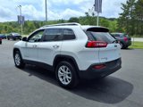 Used 2017 Jeep Cherokee Latitude w/ True North Edition image 4