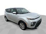 Used 2020 Kia Soul LX image 2