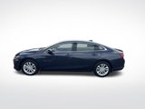 Used 2017 Chevrolet Malibu LT image 2