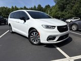 New 2025 Chrysler Pacifica Select image 2