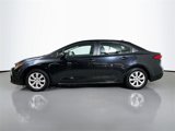 Used 2022 Toyota Corolla LE image 4