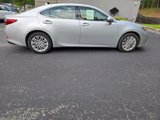 Used 2013 Lexus ES 350 w/ Luxury Pkg image 3
