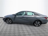 New 2025 Hyundai Elantra SEL image 4