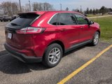 Used 2022 Ford Edge SEL w/ Convenience Package image 3