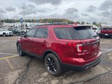 Used 2017 Ford Explorer XLT w/ Equipment Group 202A image 3