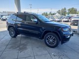 Used 2017 Jeep Grand Cherokee Limited w/ Luxury Group II image 3