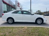 Used 2014 Toyota Camry LE image 2