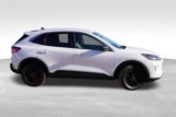 Used 2022 Ford Escape SE w/ Convenience Package image 3