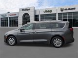 Certified 2019 Chrysler Pacifica Touring-L image 6