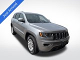 Used 2020 Jeep Grand Cherokee Laredo E image 3