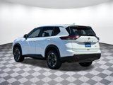 Used 2024 Nissan Rogue SV image 3