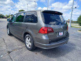 Used 2010 Volkswagen Routan SE image 6