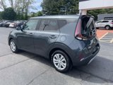 Used 2023 Kia Soul LX image 3