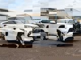 Used 2020 Toyota Highlander LE image 2