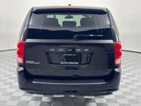 Used 2017 Dodge Grand Caravan SE image 6