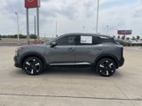 Used 2025 Nissan Kicks SR image 2