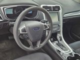 Used 2016 Ford Fusion SE image 2