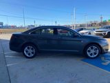 Used 2017 Ford Taurus SE image 4
