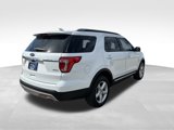 Used 2017 Ford Explorer XLT image 5