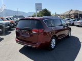 Used 2018 Chrysler Pacifica Touring-L image 6